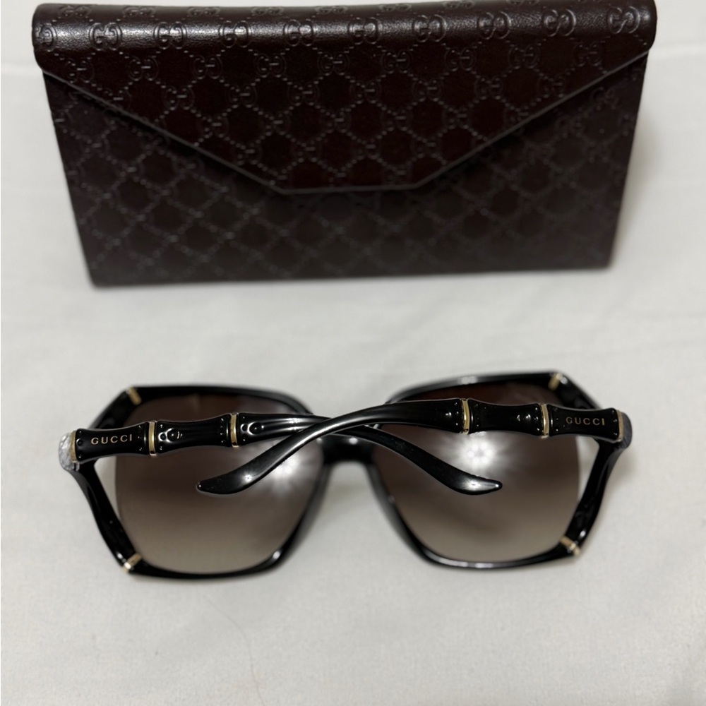 Gucci Women's Black Sunglasses - Picture 3 of 5